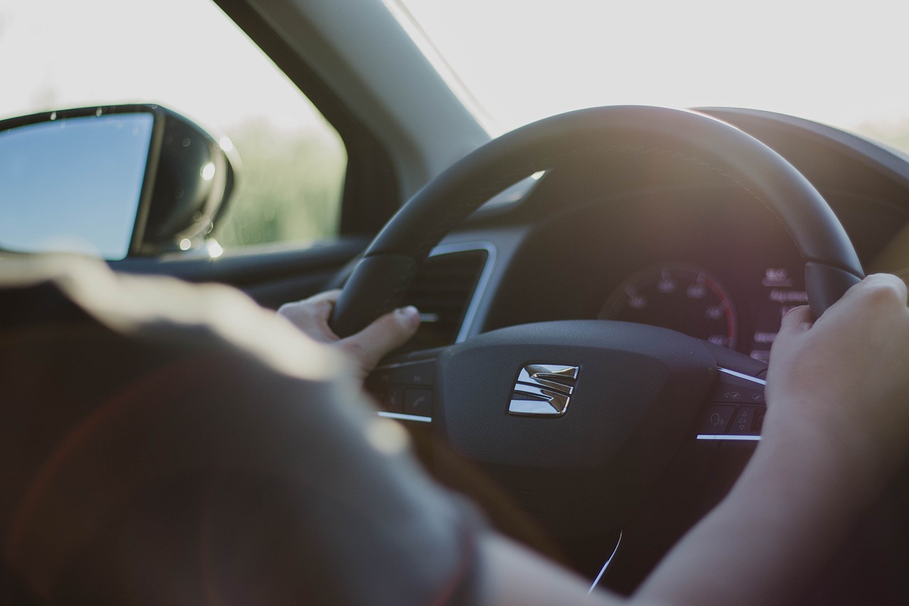 MLC Transfert Services chauffeur prive
